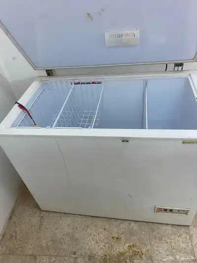 فريزرات عدد 2 للبيع 3