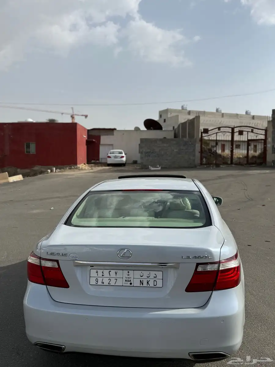 لكزس LS460L 10