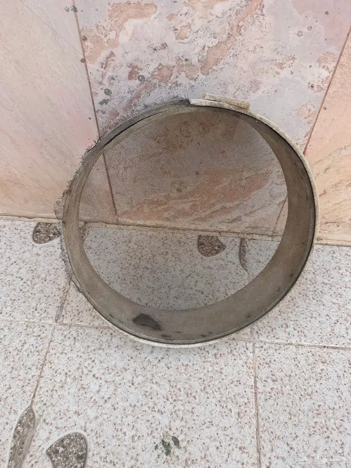 منخل تراثي قديم لبيع 1