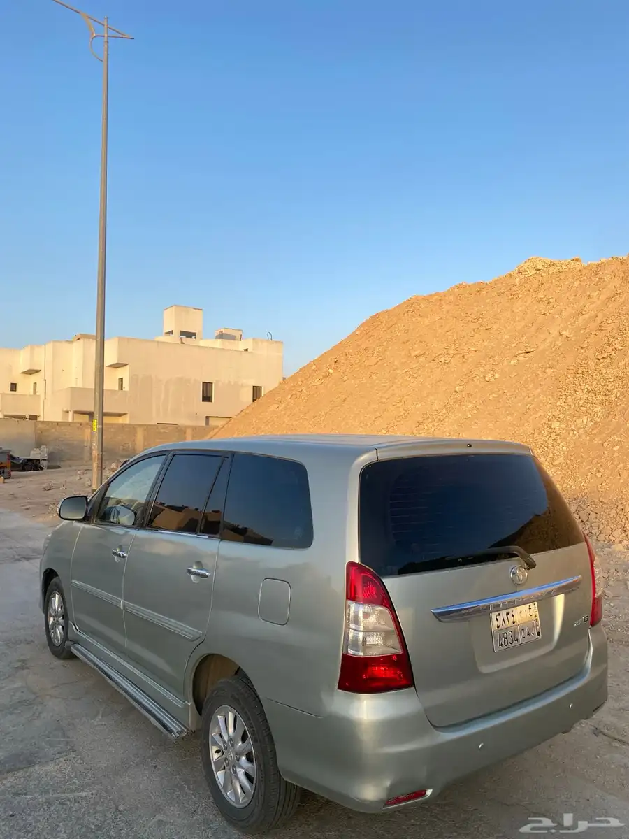 تايوتا اينوفا for sale 2013 3
