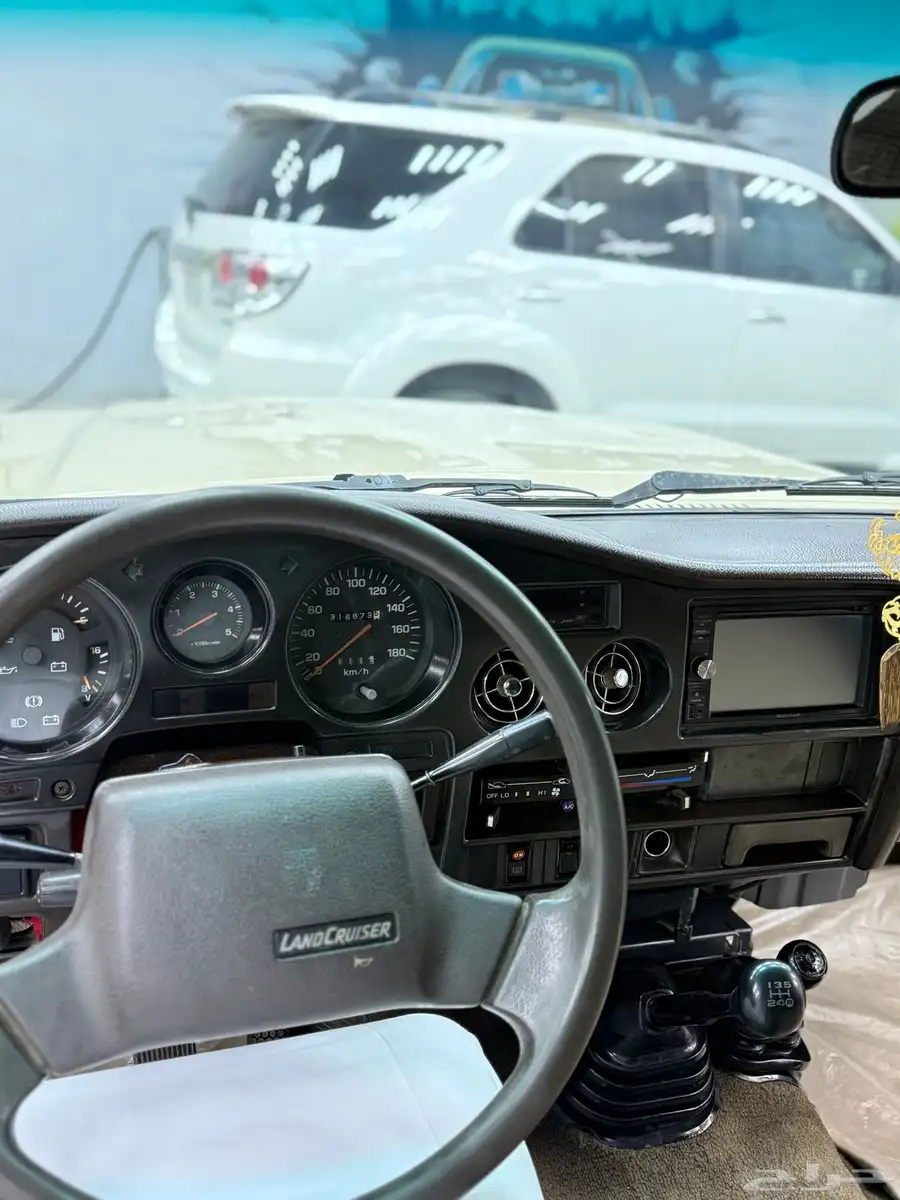 لاندكروزر GX 4