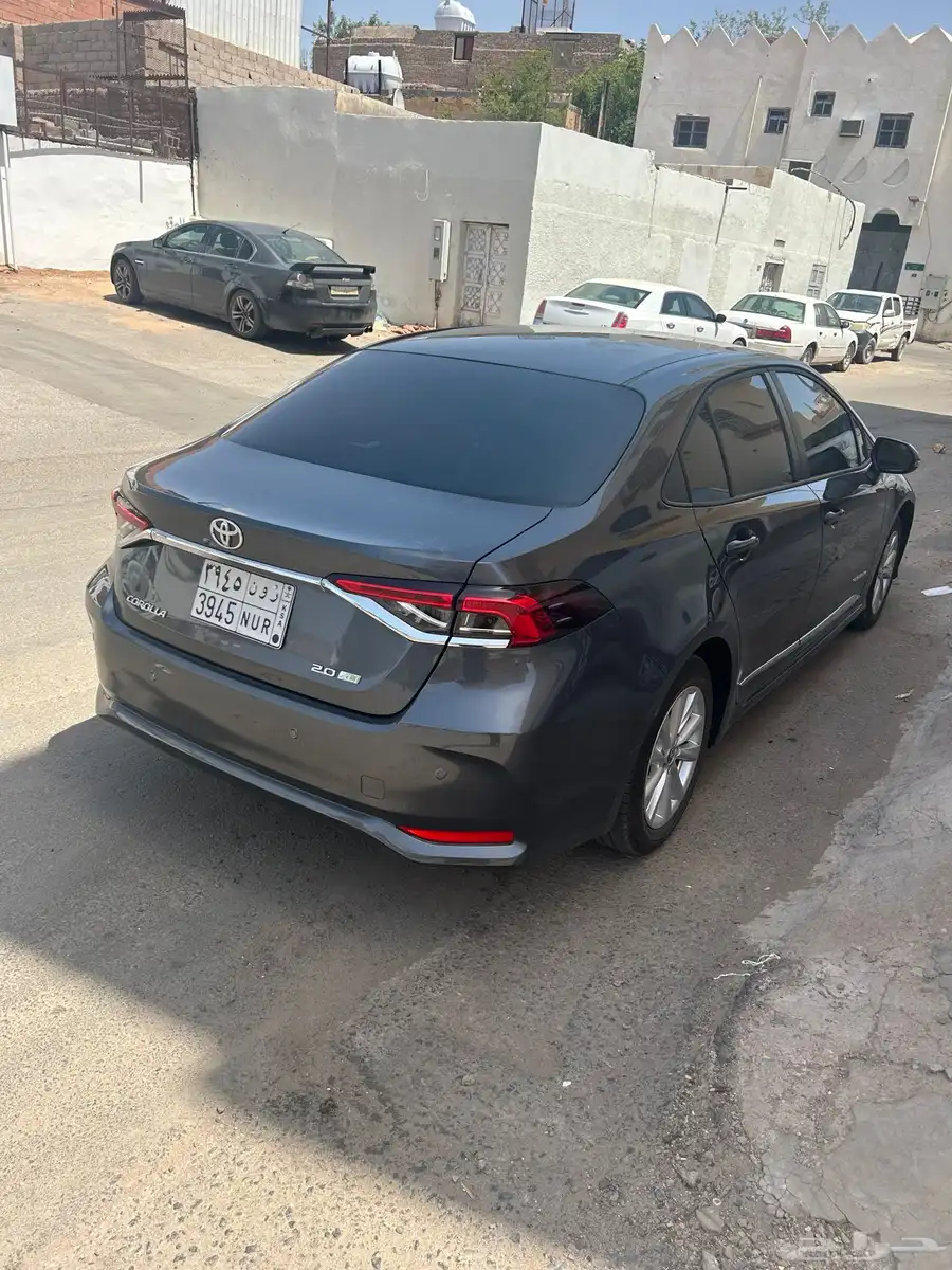 كورولا 2025 EXECUTIVE 2000cc 2