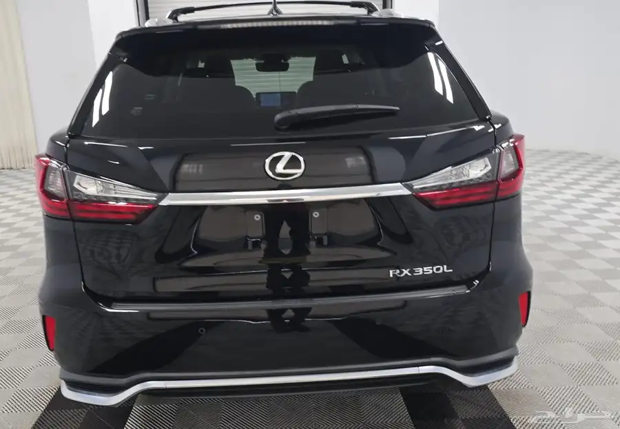 لكزس RX 350L 2020 3