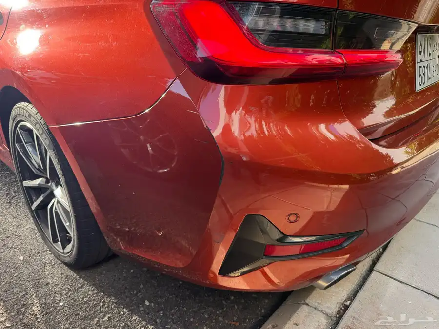 BMW 320i 10
