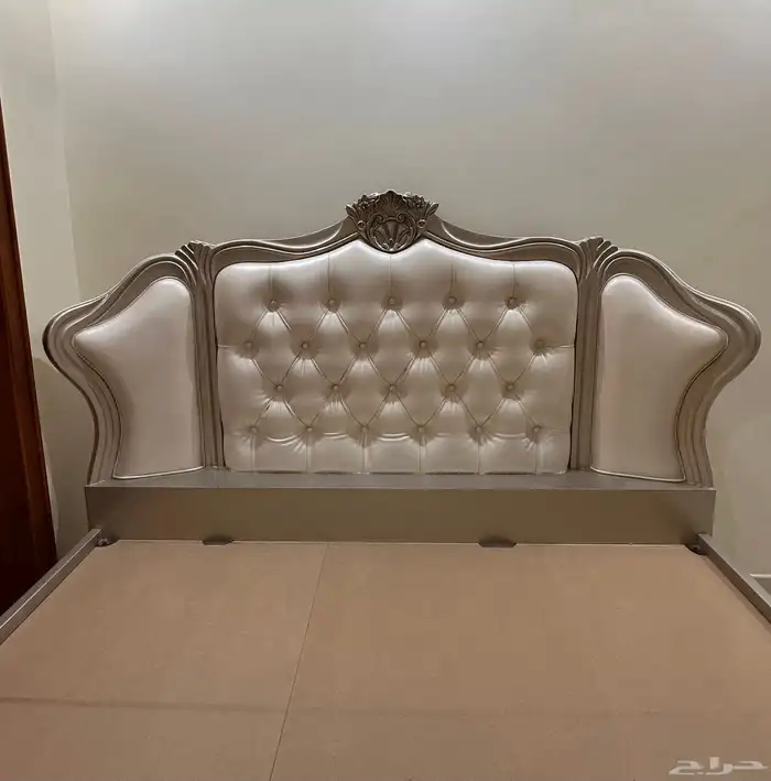 غرفة نوم نظيفه وبحاله جيده 0