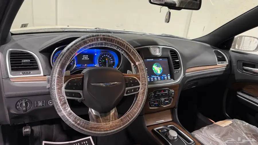 كرايزلر c300 v8 2021 لكجري 13