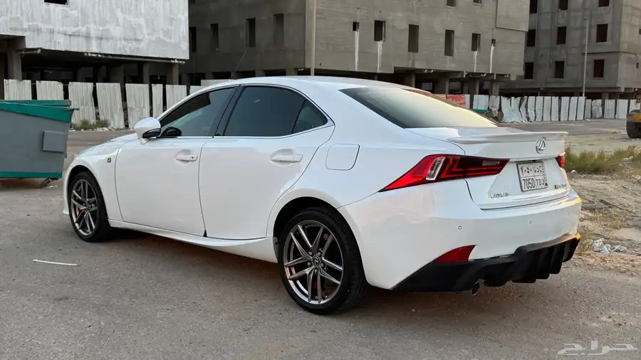 لكزس is350 F SPORT 2014 5