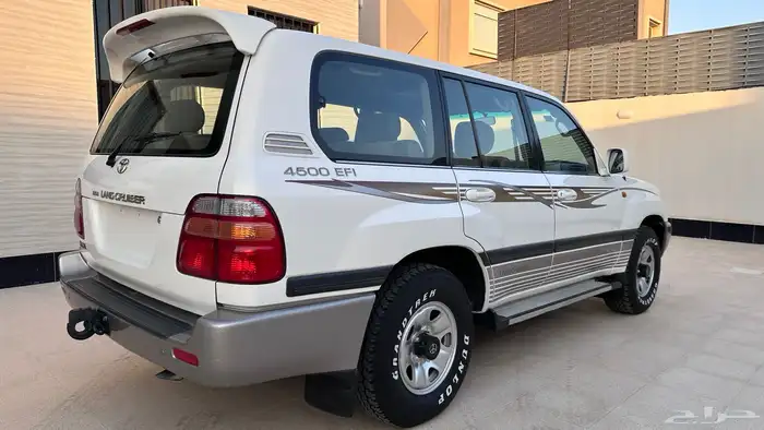 لاندكروزر 2002 GXR قير عادي مخزن عداد 157 الف 2