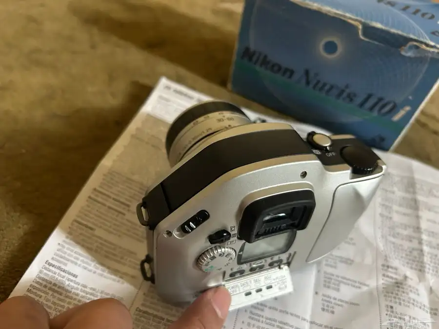 كمرة nikon للبيع 2