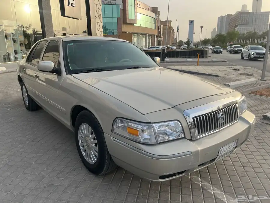 جراند ماركيز 2008 2