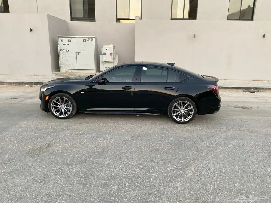 كاديلاك CT5 2022 2