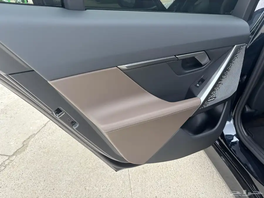 BMW 520i 2025 M sports تم البيع 18
