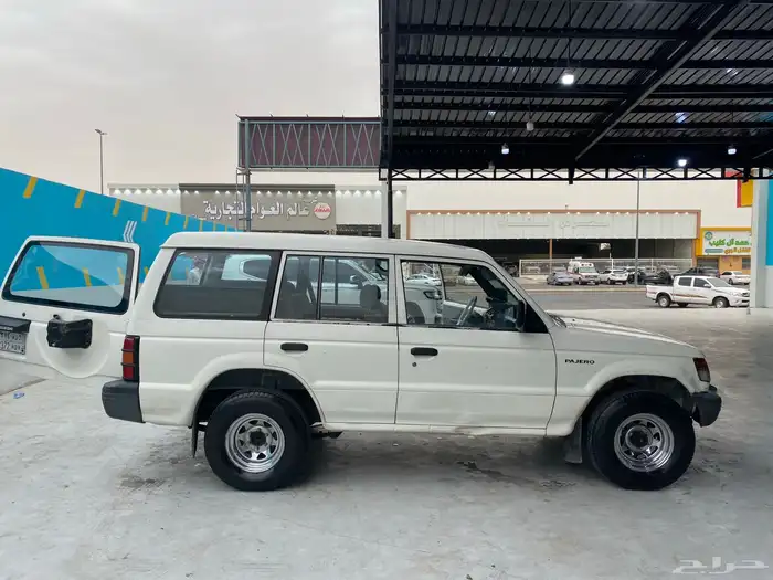 متسوبيشي باجيرو اربع أبواب للبيع 4