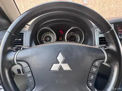 مستبيشي باجيرو 2020 28