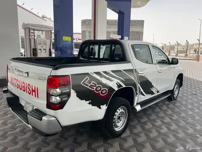 متسوبيشي 2022 تماتيك ديزل دبل نظيف .. 5
