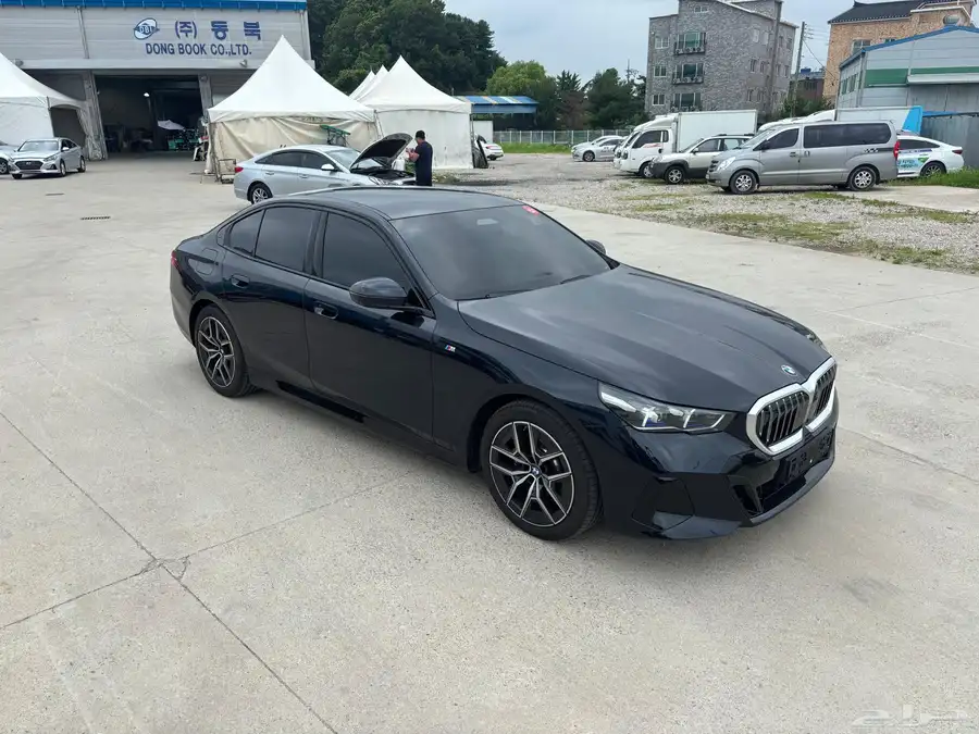 BMW 520i 2025 M sports تم البيع 7