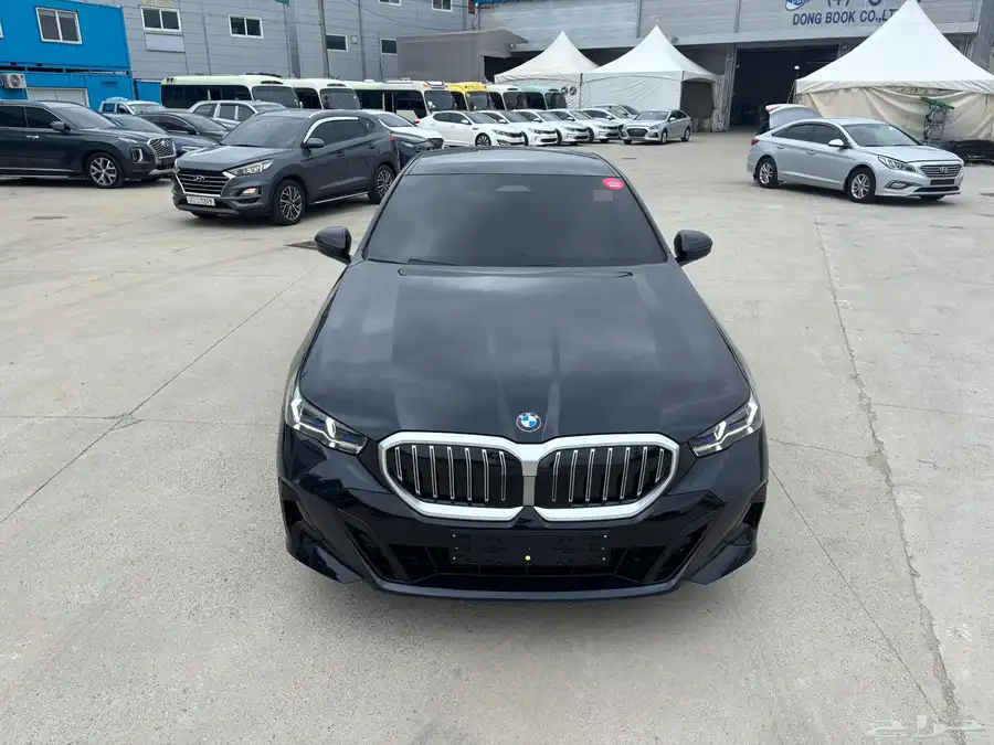 BMW 520i 2025 M sports تم البيع 4