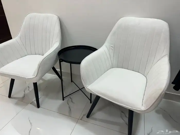 للبيع. كراسي وسرير الدمام 3