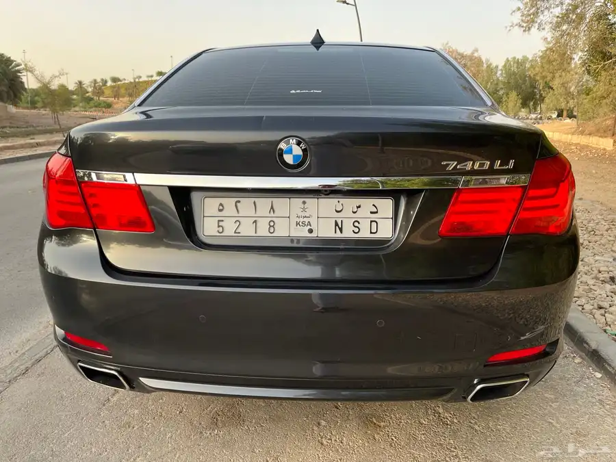 بي ام دبليو 2009 حجم 740Li ممشى قليل 10