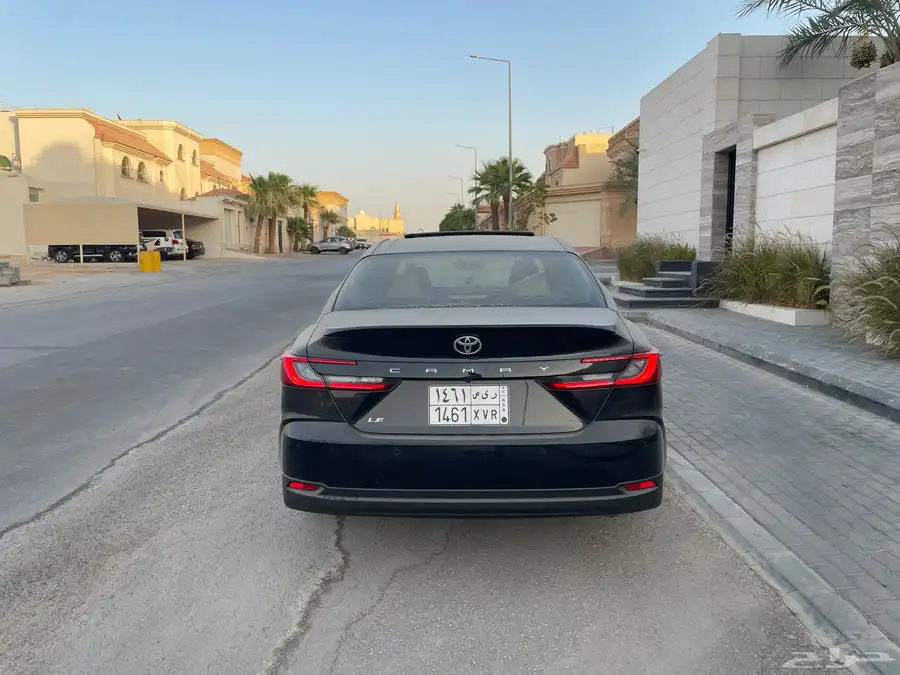 كامري نص فل Le 2025 4