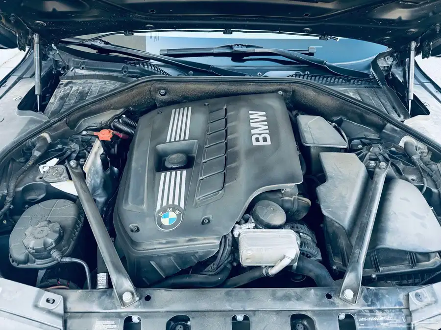BMW 730 9