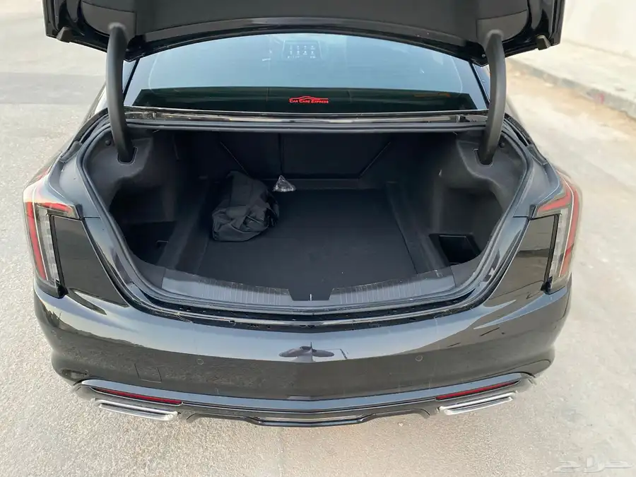 كاديلاك CT5 2022 11