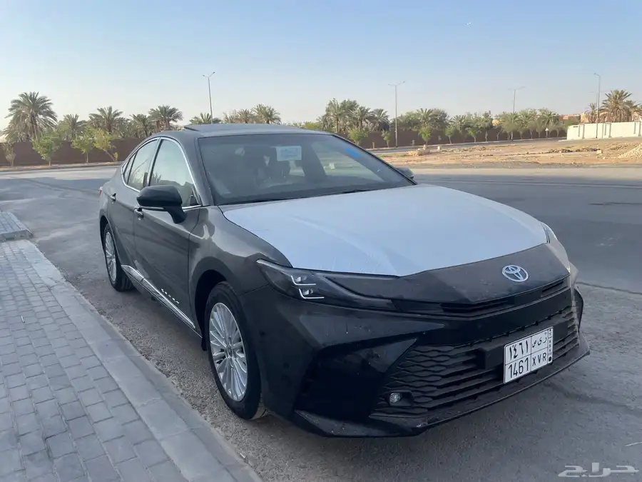 كامري نص فل Le 2025 2
