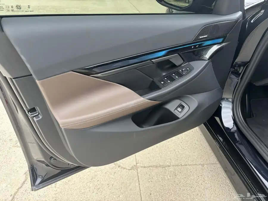 BMW 520i 2025 M sports تم البيع 10