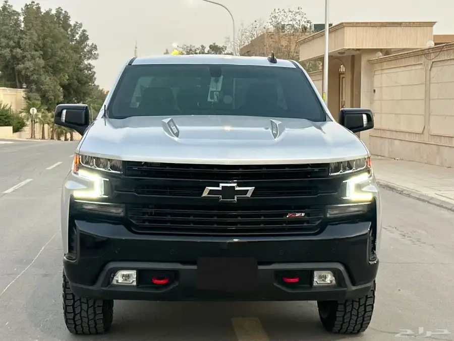 سلفرادو تريل بوس مخزن ماشي 33 الف بحاله الوكاله 36