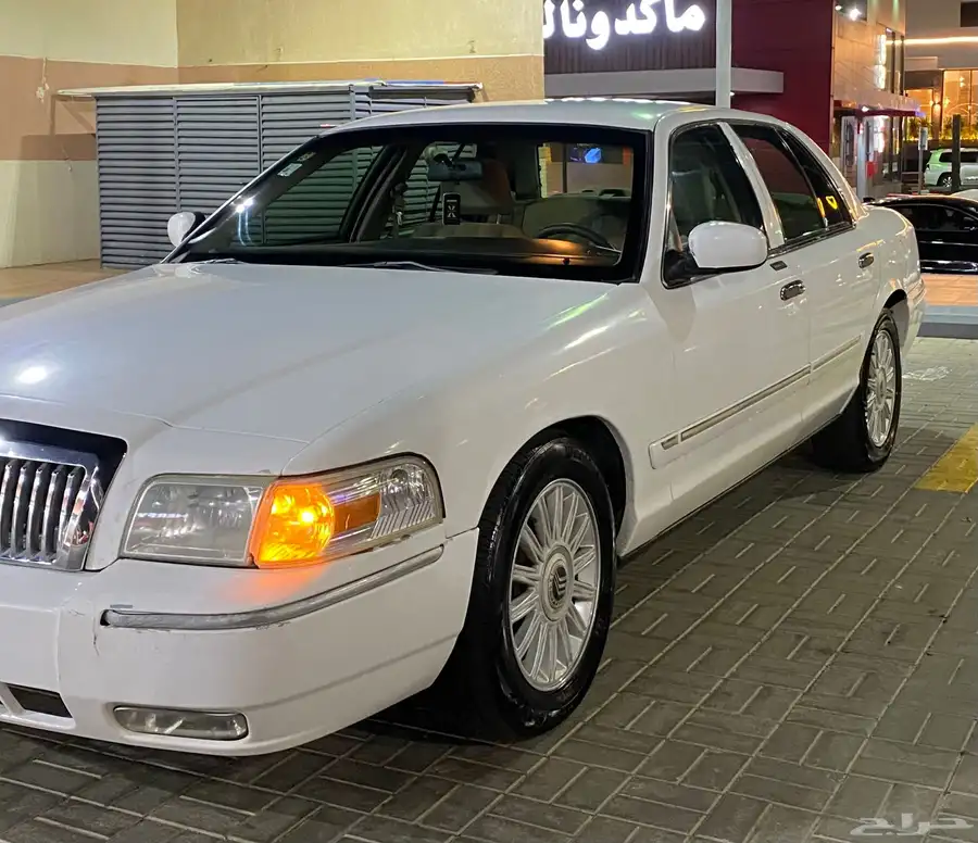 فورد جراند ماركيز 2007 نظيف 3