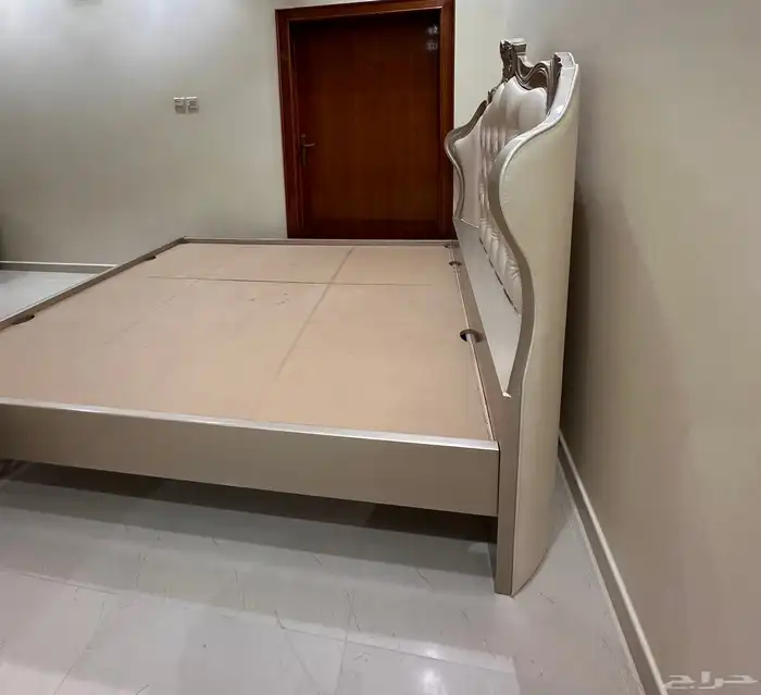 غرفة نوم نظيفه وبحاله جيده 3