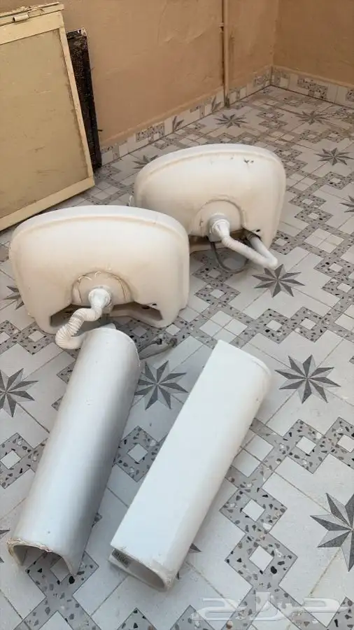 مغاسل وباب حمام 2