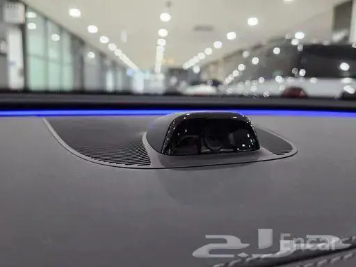 مرسيدس E300 موديل2025 13