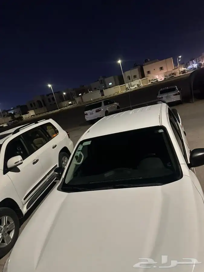 نيسان نيفارا 0