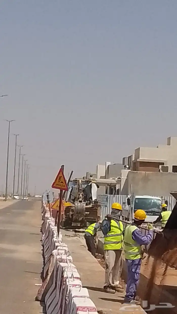 مقاول مشاريع حكومية وخاصة 21