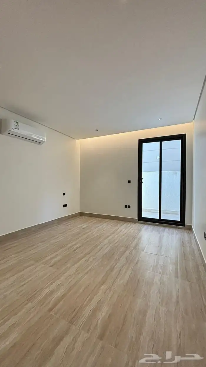 دور اول للإيجار حي النرجس 12