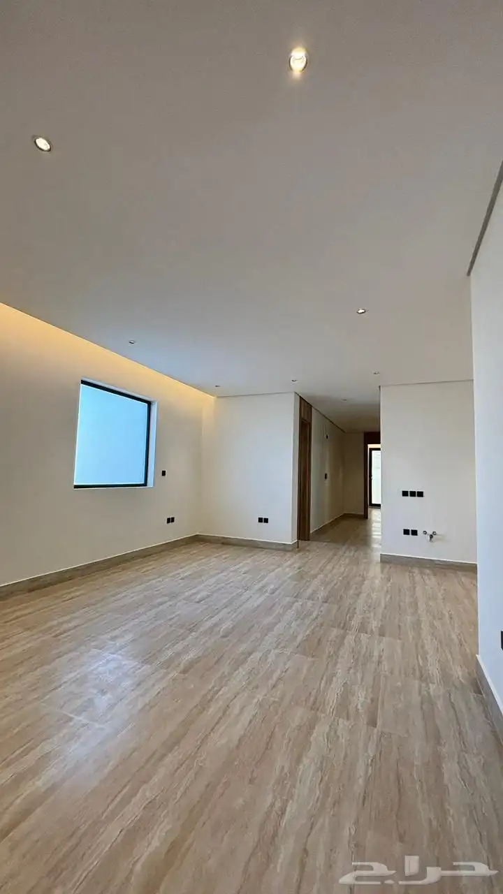 دور اول للإيجار حي النرجس 10