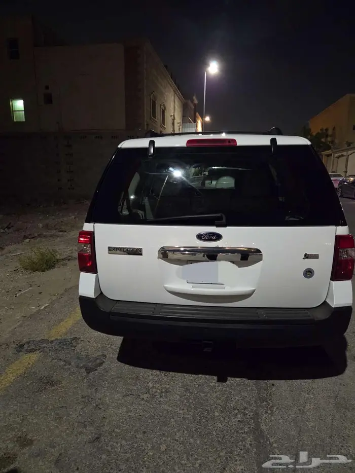 للبيع سيارة اكسبديشن موديل 2012 1