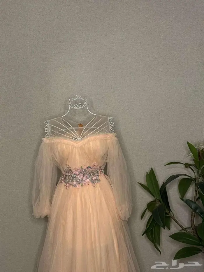 عدد 6 فساتين سهرة مقاسات من ميديم الى لارج 1