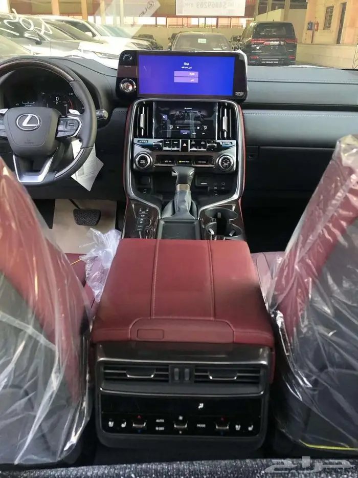 تتوفر فئات جيب لكزس 2025 اصفار LX600 اصفار لمبيعات البنوك 0