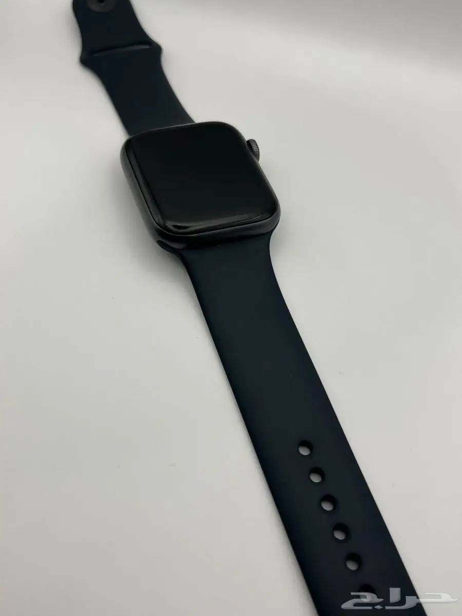 للبيع  ساعة Apple Watch Series 4 - إصدار Nike 2