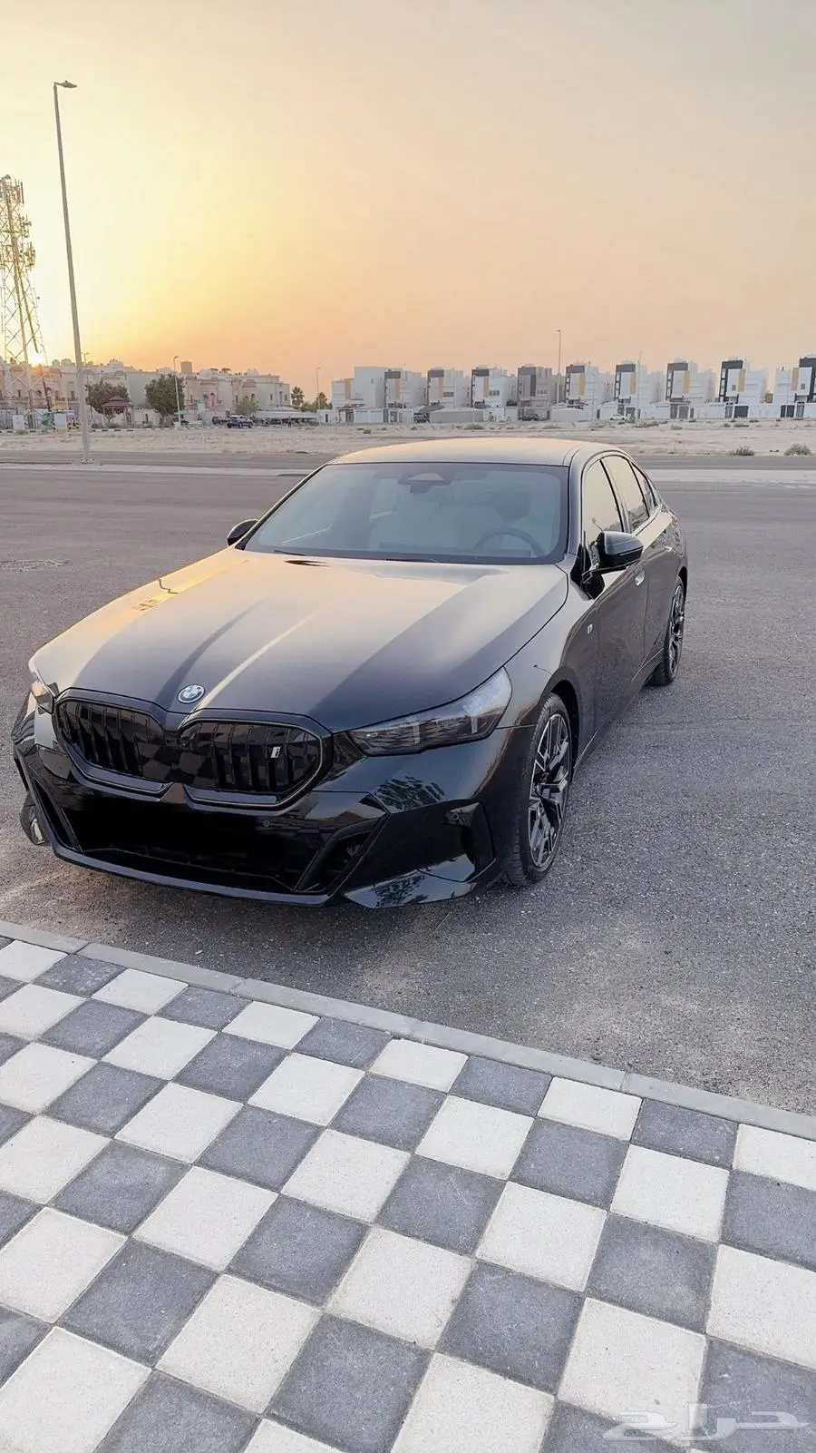 BMW i5 2024 Black Sapphire Metallic 1