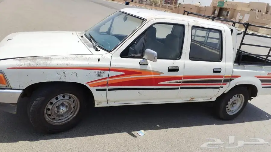 وانيت هايلكس 6