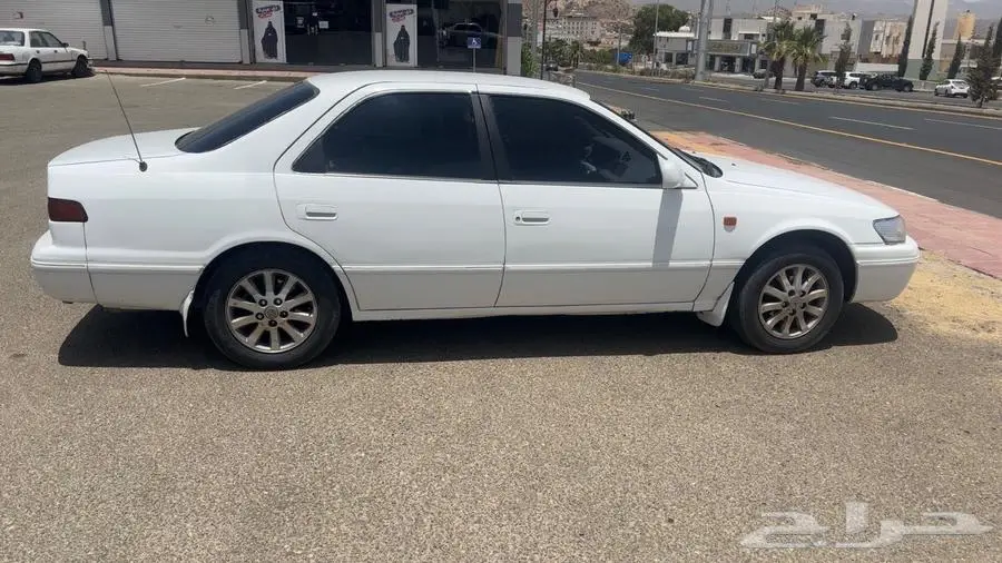للبيع كامري 1999 0