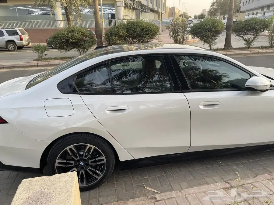 BMW 520i M 2024 5