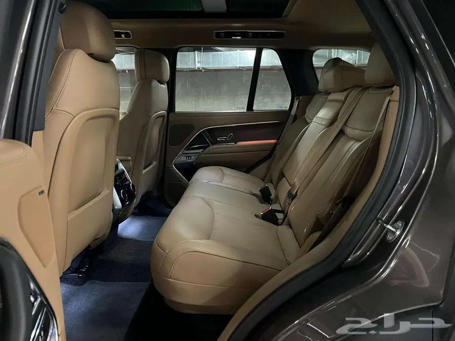 رينج روفر فوج HSE P530 2025 8