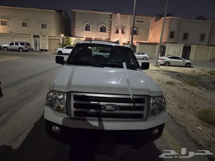 للبيع سيارة اكسبديشن موديل 2012 4