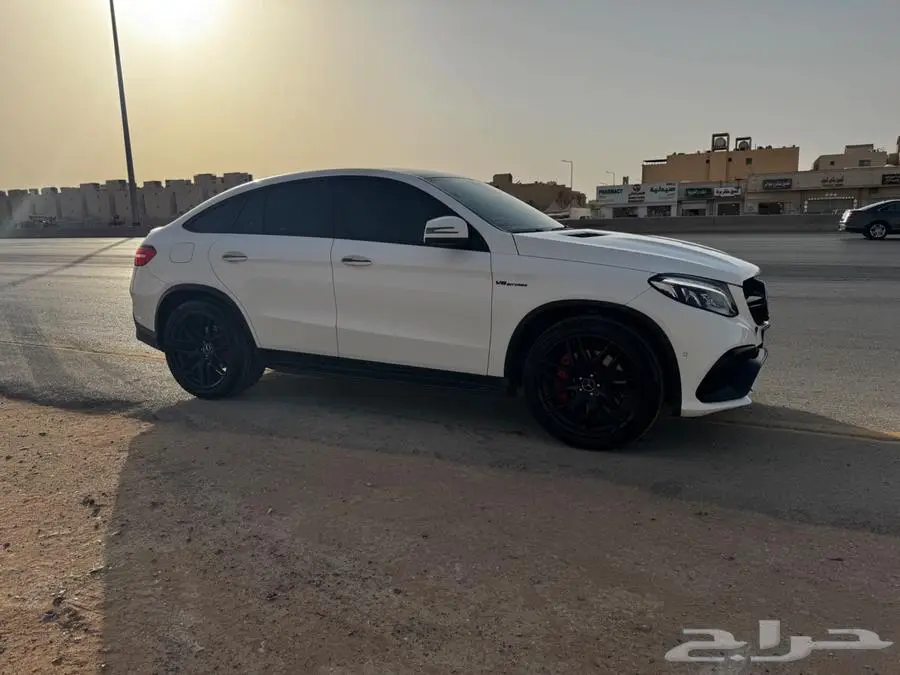 مرسيدس GLE 63 s 2016 12