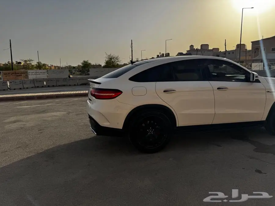 مرسيدس GLE 63 s 2016 11