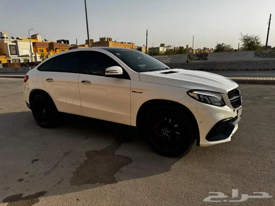 مرسيدس GLE 63 s 2016 0